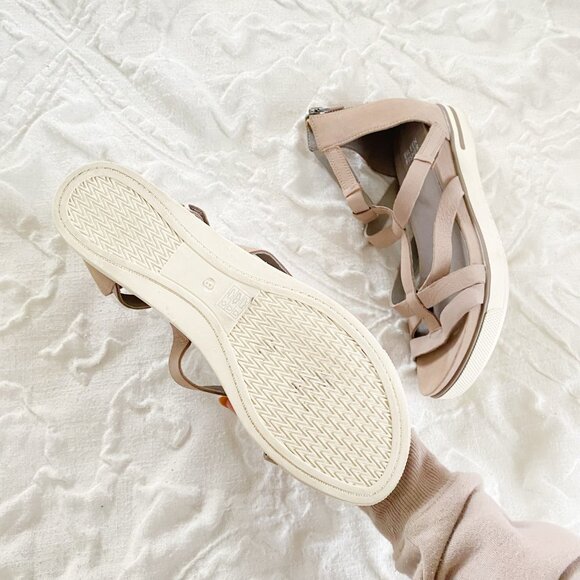 Eileen Fisher Sola Tumbled Nubuck Leather Sandal Size 9 - Picture 5 of 5